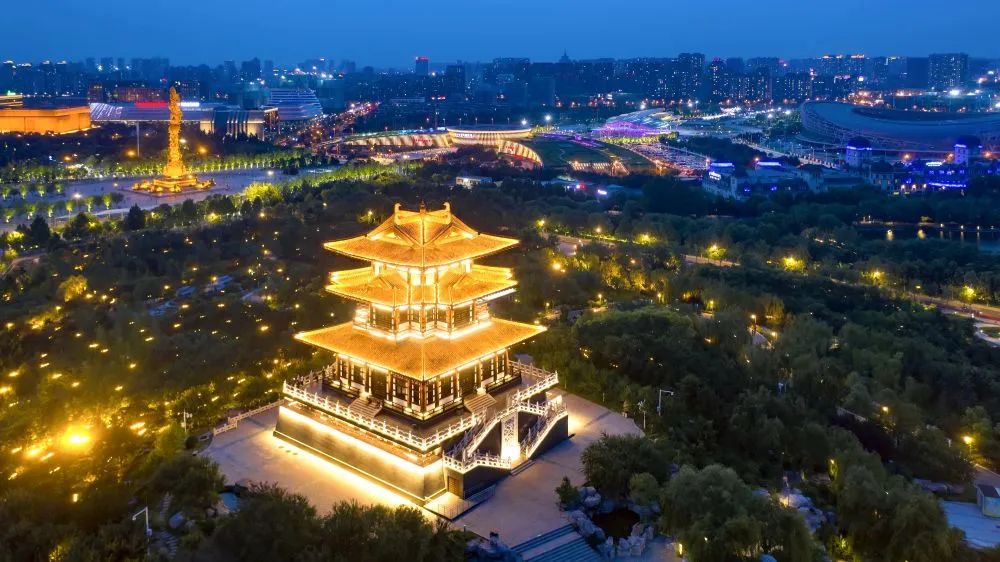 唐山,嘉宾云集,观众热情如火